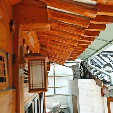 Go Woon Dang Hanok Guest House Seoul Exterior photo