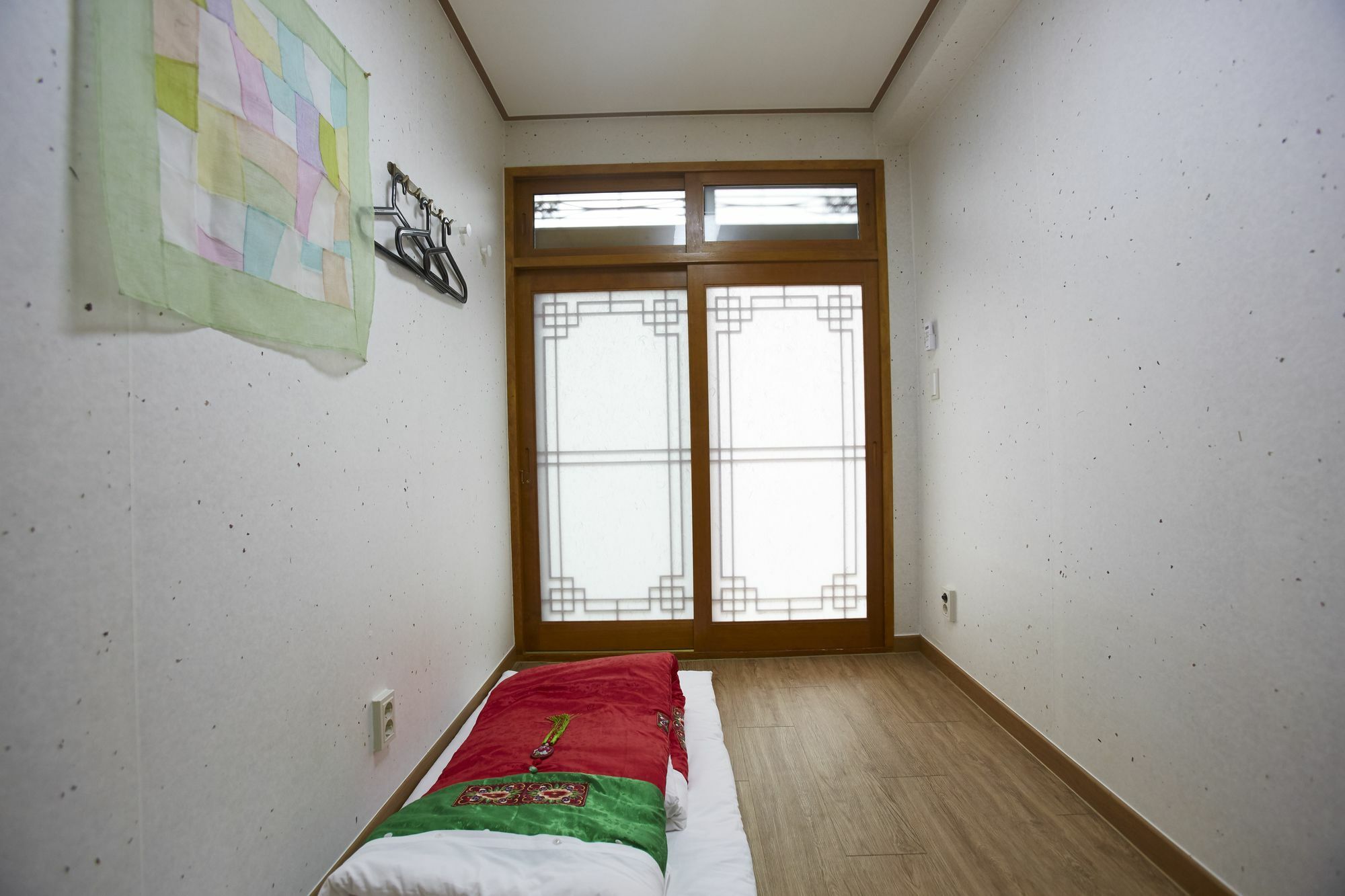 Go Woon Dang Hanok Guest House Seoul Exterior photo