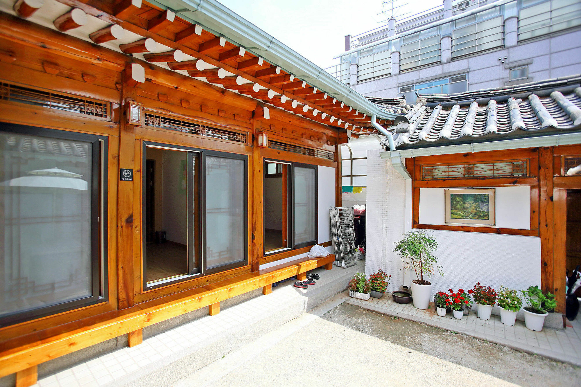Go Woon Dang Hanok Guest House Seoul Exterior photo